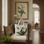 Borsa a Mano in Calla Lily Bianca Trapuntata — Usa a imagem de referência da mala como base principal. Mantém a mala igual ao original: mesmo formato, cores, padrão, alças, costuras, textura e proporç